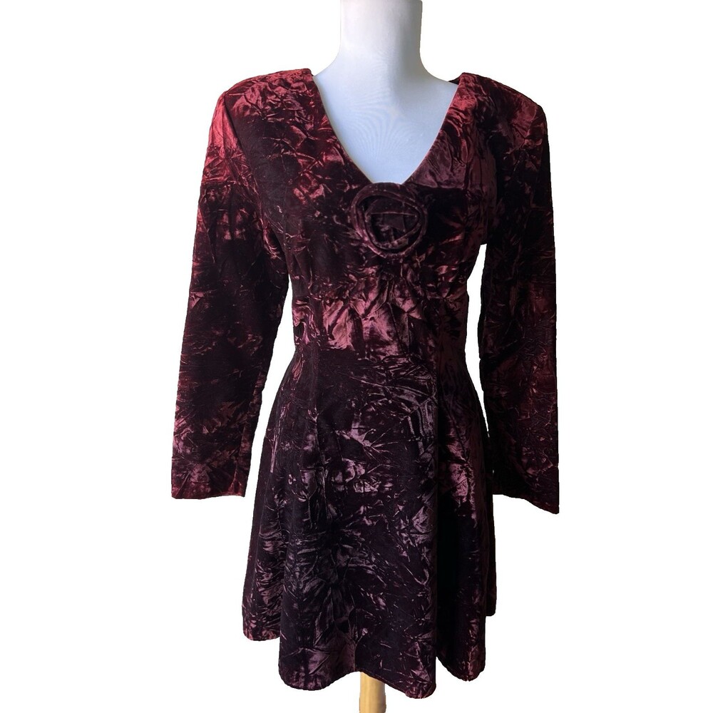 Rampage Burgundy Crushed Velvet Rosette A-Line Mini Dress V-Neck Long Sleeve 7